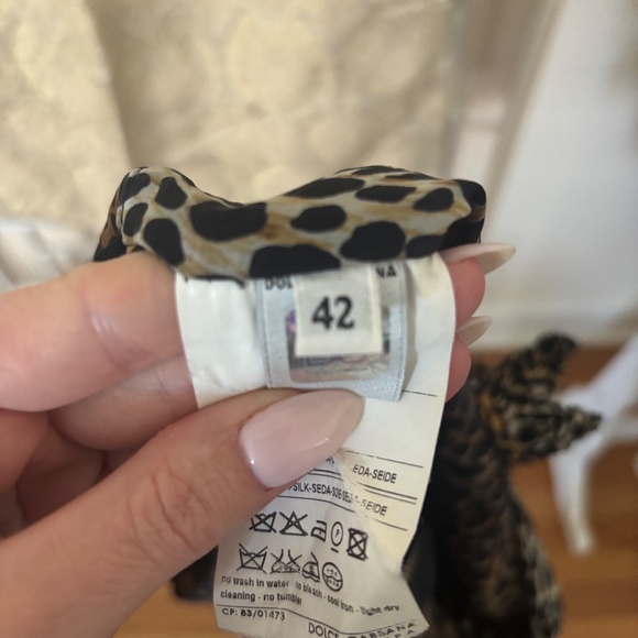 D&G Dolce&Gabbana 100% Silk Leopard Sheer Blouse Top Italian Size 42 - Picture 4 of 4